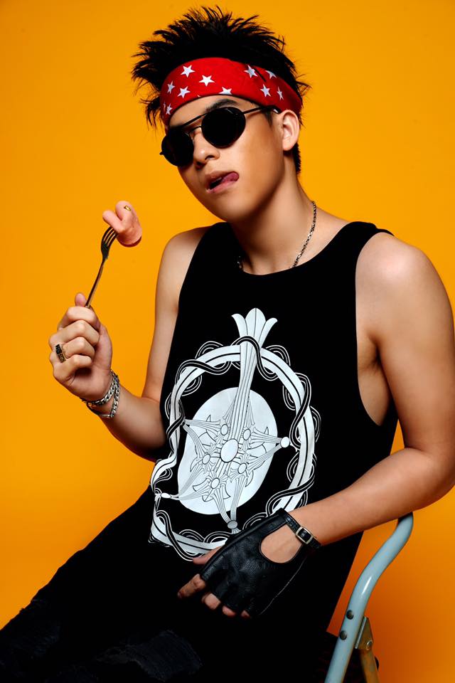 ชิมไส้กรอกชีสน้องสกาย""