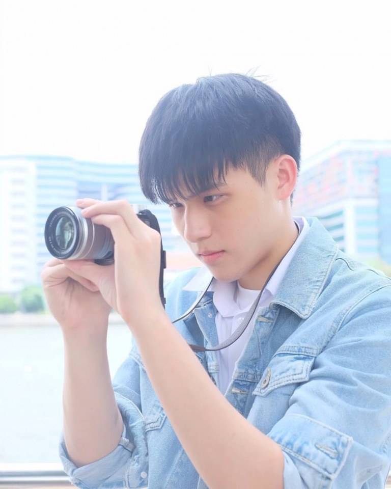 ชิมไส้กรอกชีสน้องสกาย""