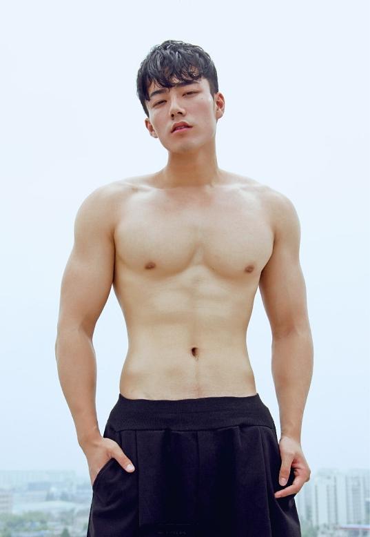Dream Men 88 (+18)
