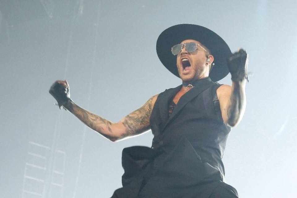 Queen + Adam Lambert เจิดจรัส ณ เอเชีย