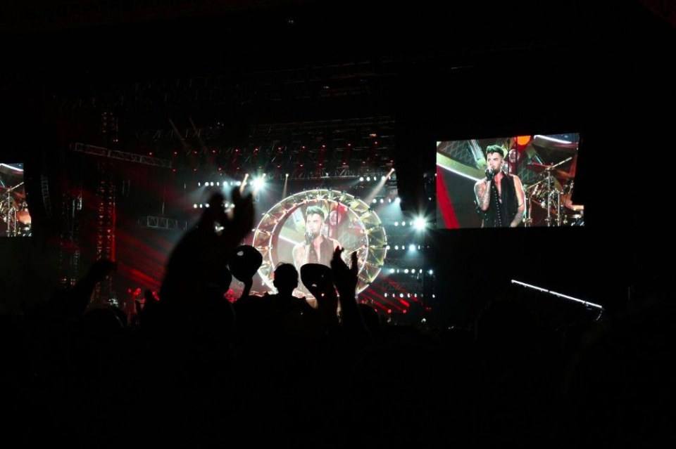 Queen + Adam Lambert เจิดจรัส ณ เอเชีย