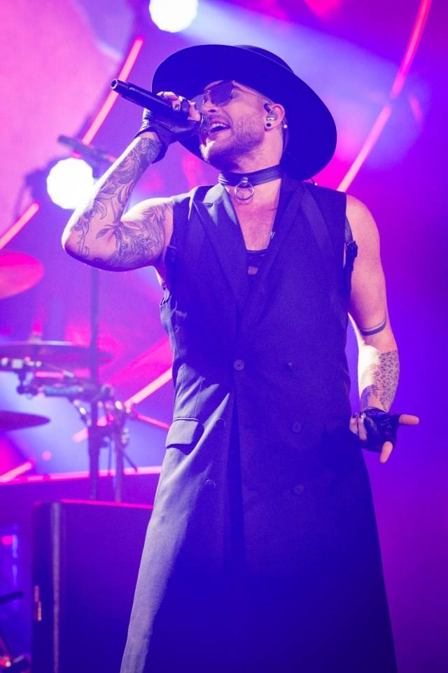 Queen + Adam Lambert เจิดจรัส ณ เอเชีย