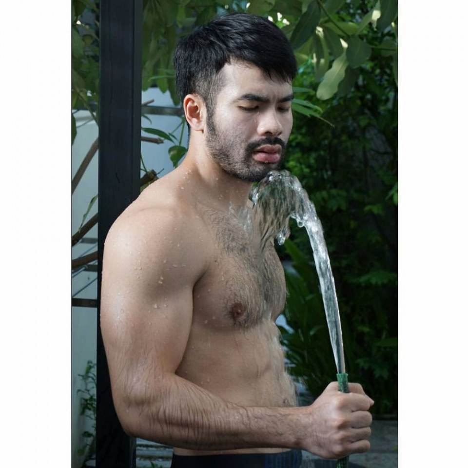 หนวดหมีพาเสียว