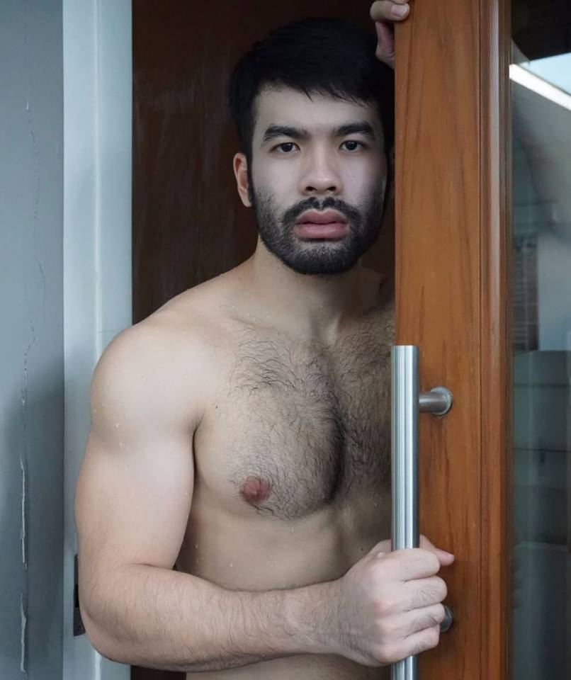 หนวดหมีพาเสียว