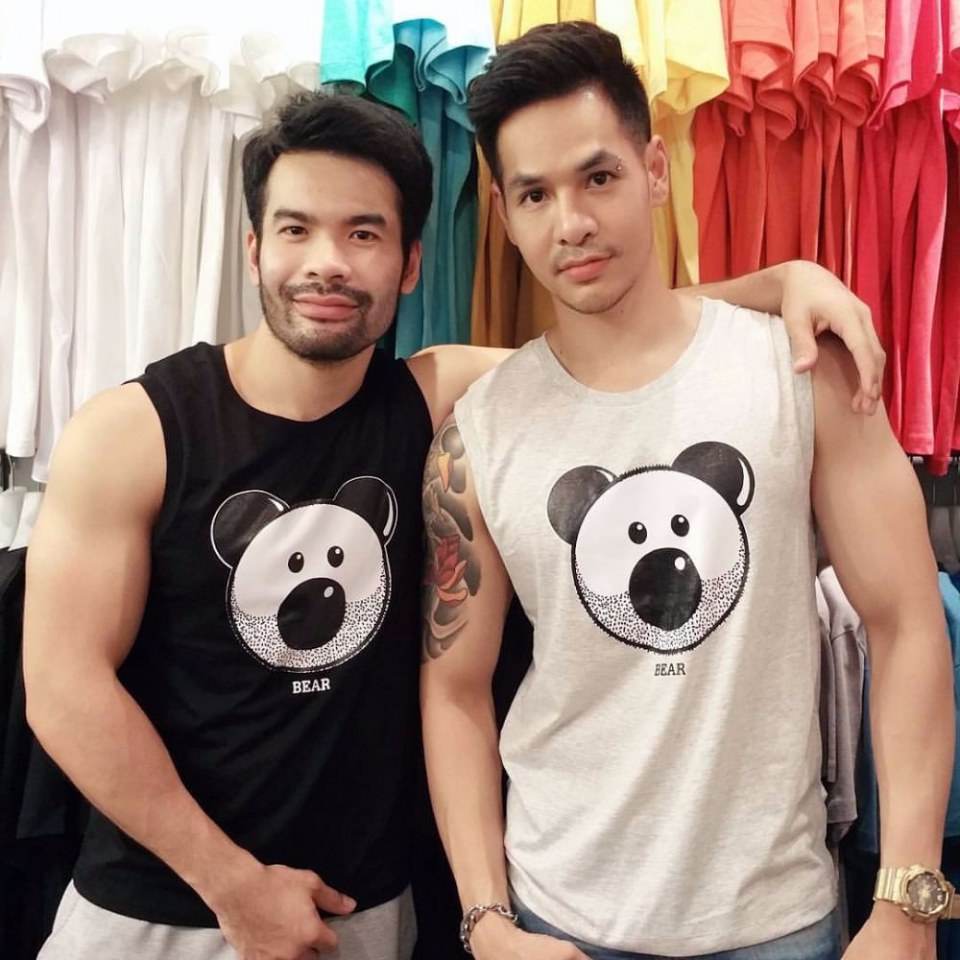 หนวดหมีพาเสียว