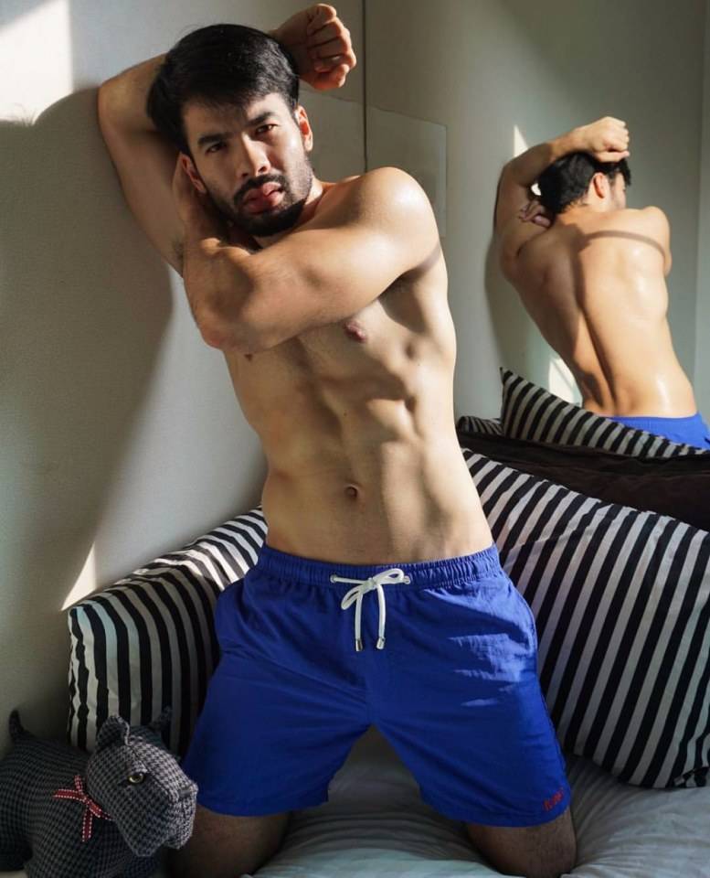 หนวดหมีพาเสียว