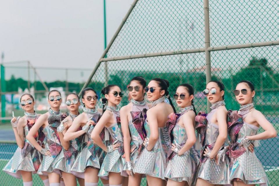 ปังเว่อร์!! ผู้นำเชียร์มหาวิทยาลัยกรุงเทพ รุ่นที่18