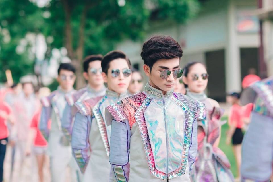 ปังเว่อร์!! ผู้นำเชียร์มหาวิทยาลัยกรุงเทพ รุ่นที่18