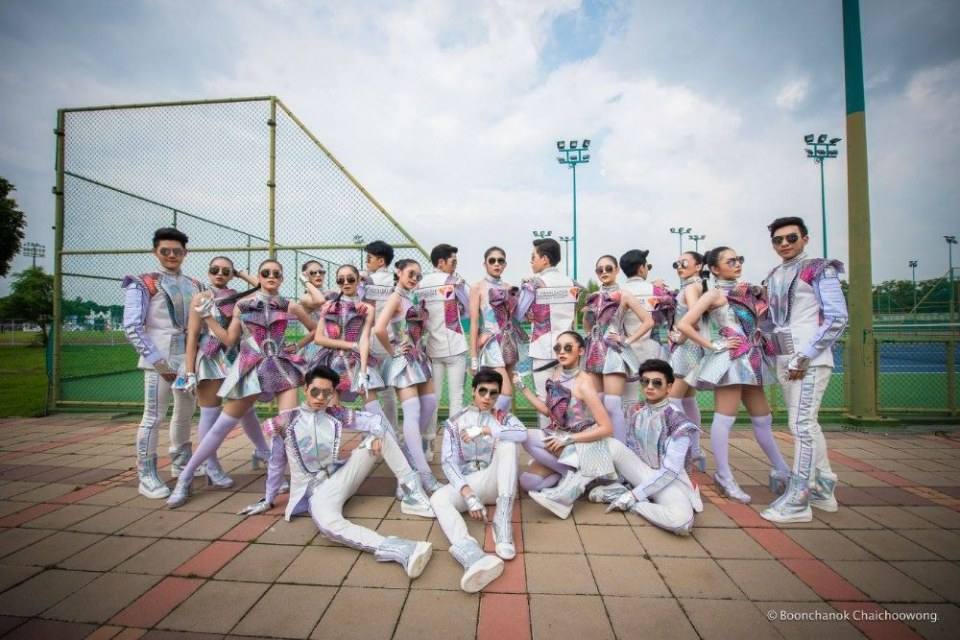 ปังเว่อร์!! ผู้นำเชียร์มหาวิทยาลัยกรุงเทพ รุ่นที่18