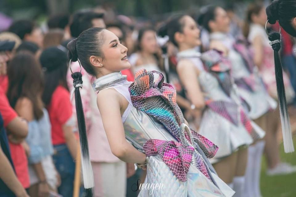 ปังเว่อร์!! ผู้นำเชียร์มหาวิทยาลัยกรุงเทพ รุ่นที่18