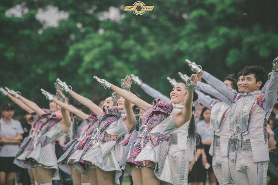 ปังเว่อร์!! ผู้นำเชียร์มหาวิทยาลัยกรุงเทพ รุ่นที่18