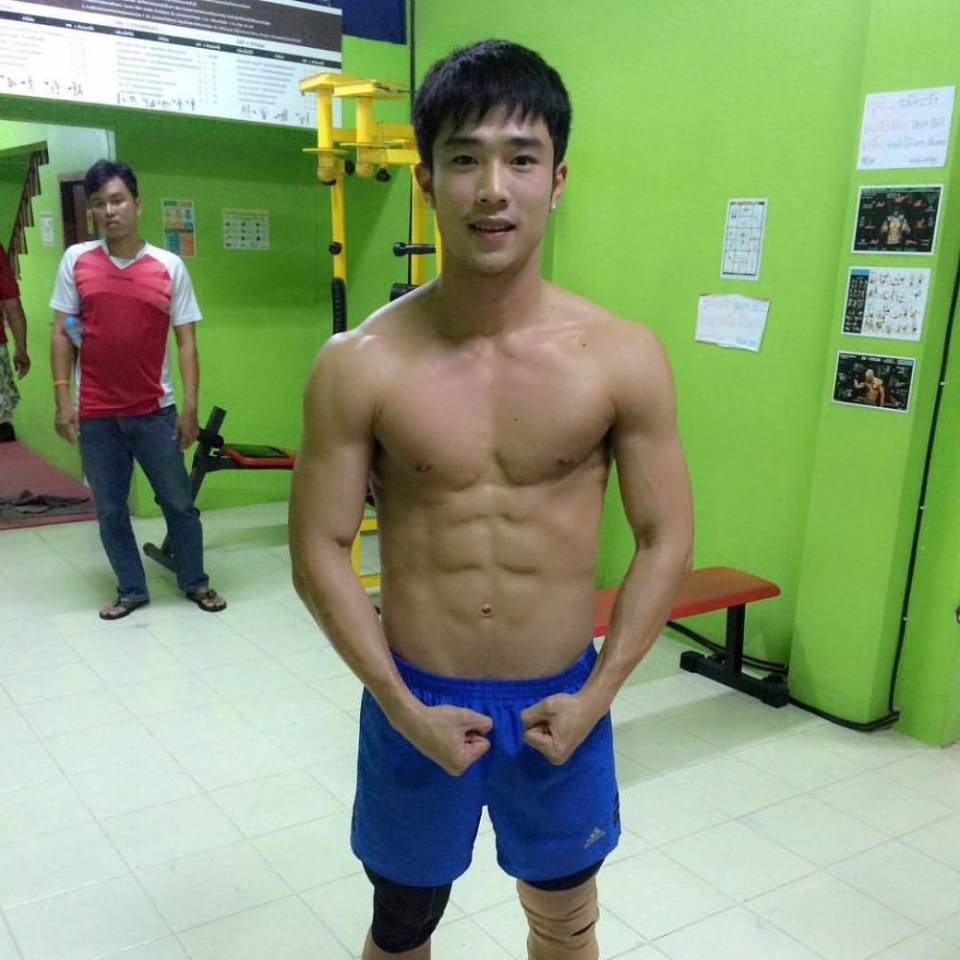 ยอดพยัคฆ์ ส.เดชอุบล ฟินน