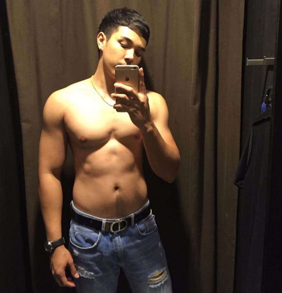 หล่อเข้มนมเด้ง