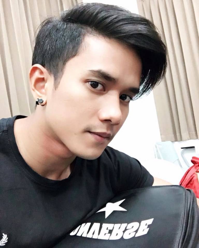 หล่อเข้มนมเด้ง