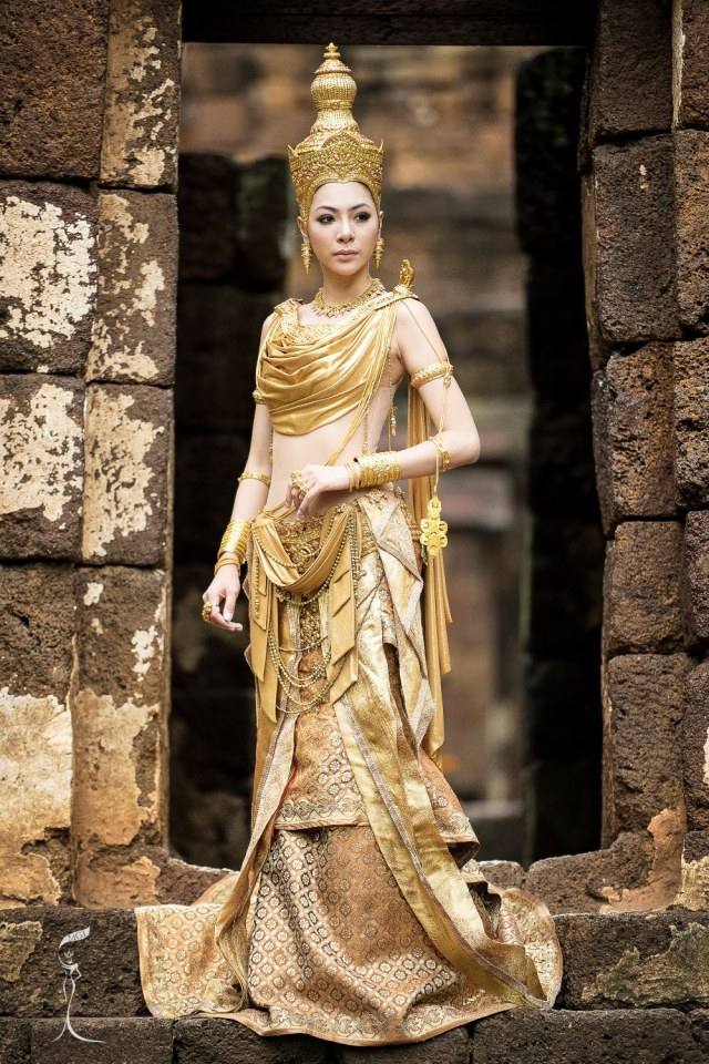 ชุด &ldquo;Dewa เดวา&rdquo; ชุดประจำชาติของ ฝ้าย สุภาพร มะลิซ้อน Miss Grand Thailand 2016 เพื่อใช้ในการประกวด Miss Grand International 2016
