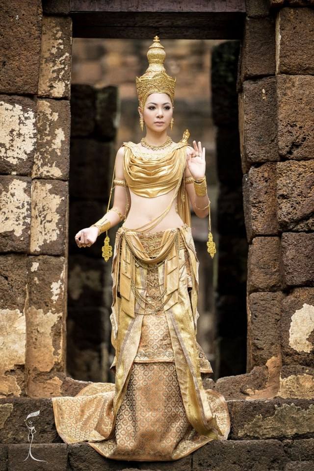 ชุด &ldquo;Dewa เดวา&rdquo; ชุดประจำชาติของ ฝ้าย สุภาพร มะลิซ้อน Miss Grand Thailand 2016 เพื่อใช้ในการประกวด Miss Grand International 2016
