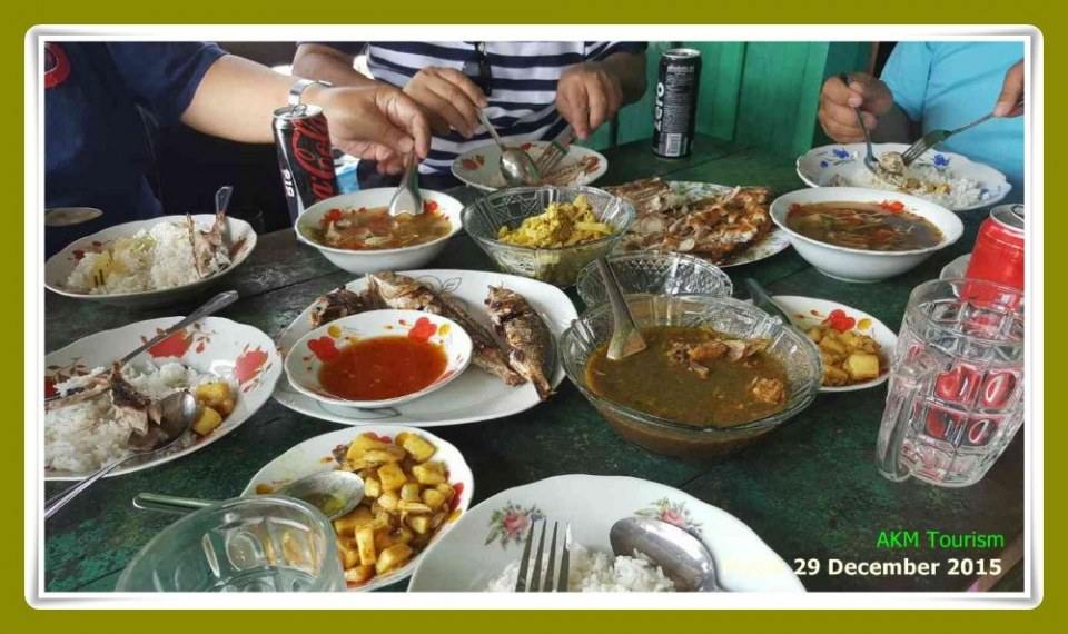 อาหารพื้นบ้านชาวเกาะ