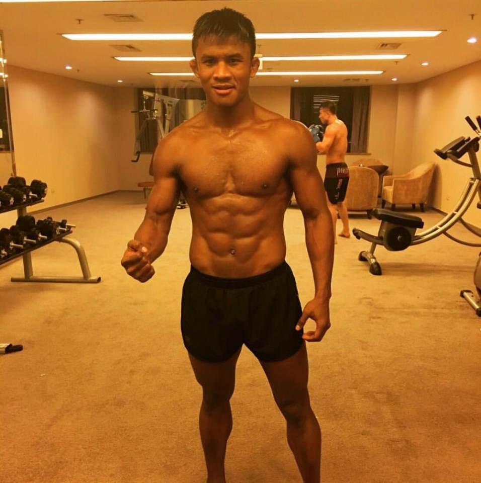 พี่บัวขาวของเรา...ซี๊ดดดม่ะ?