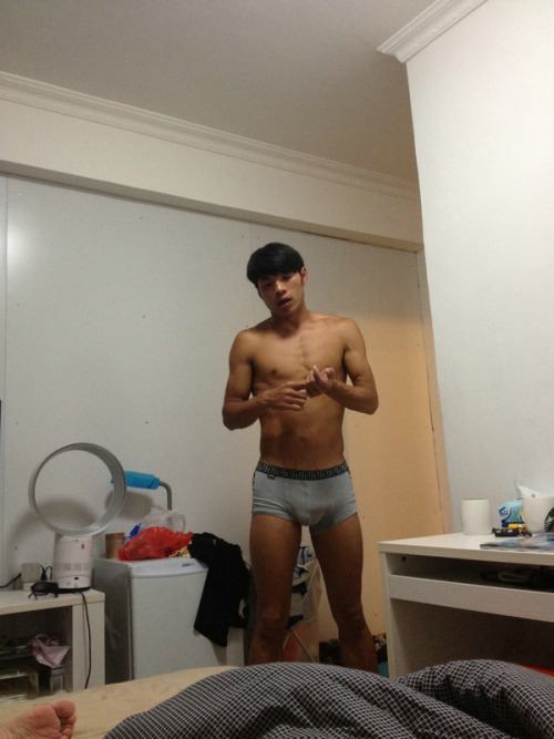 Hot guy in underwear 186