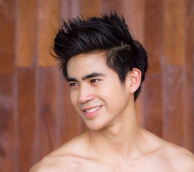 &ldquo;พอร์ช สรรเสริญ&rdquo; หนุ่มสุดยอดหุ่นเซ็กซี่ ชอบฟันดาบมาก ! หล่อ ออร่ากระจาย ขวัญใจสาวๆ