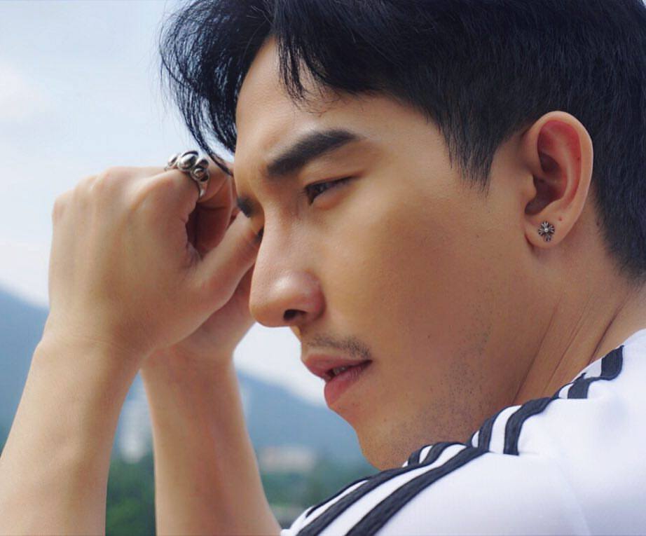 บูม พระเอกเอ็มวีน่ากินจุง