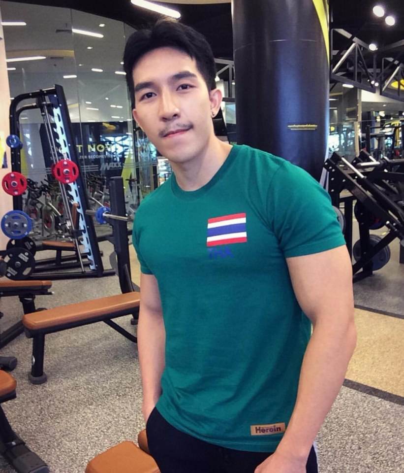 บูม พระเอกเอ็มวีน่ากินจุง
