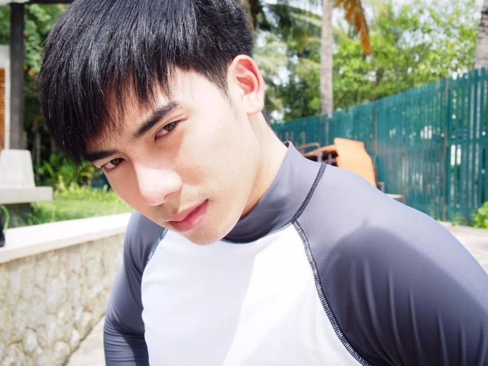 หิว ขอบอก