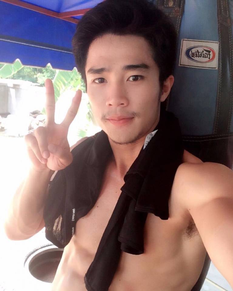 หิว ขอบอก
