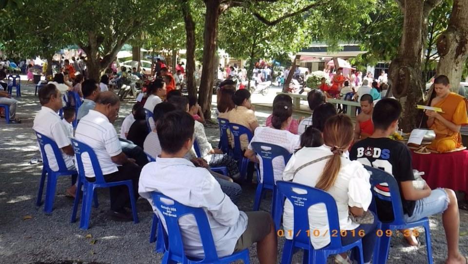 ประเพณีทำบุญเดือนสิบ