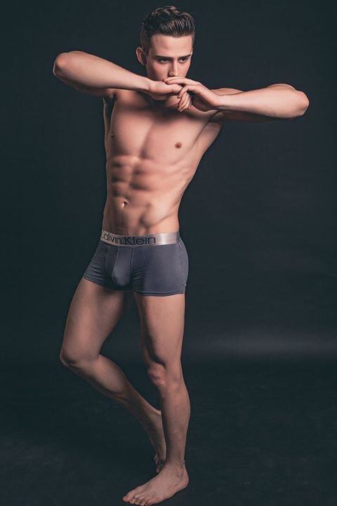 Hot guy in underwear 188