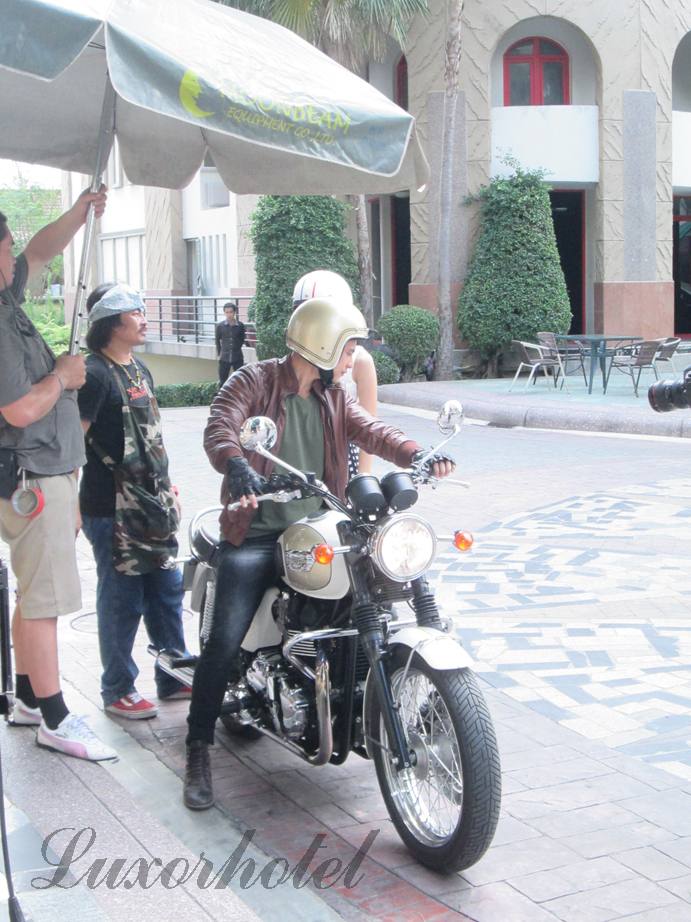 รวมรูปดารากองถ่าย At Luxor มีใครบ้าง เรื่องอะไรบ้างทายถูกไหม??