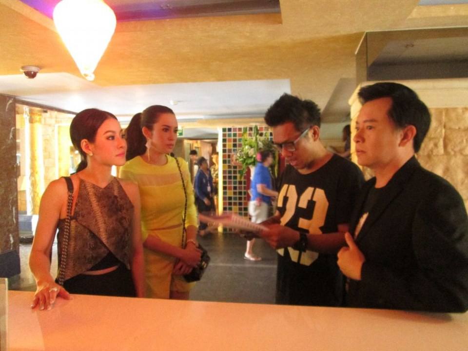 รวมรูปดารากองถ่าย At Luxor มีใครบ้าง เรื่องอะไรบ้างทายถูกไหม??