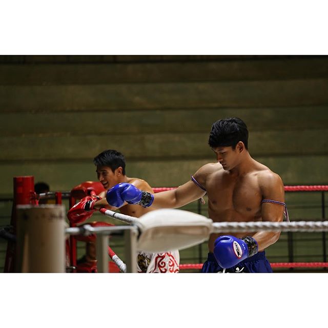 แชร์กันเพียบ! &ldquo;ไผ่ วิศรุต&rdquo; พ่อหมอผีจาก &ldquo;นาคี&rdquo; จำเป็นต้องแซ่บเบอร์นี้ไหม!? โผล่มาแค่คืนเดียวแต่ทำเอาฟินกันข้ามคืน!