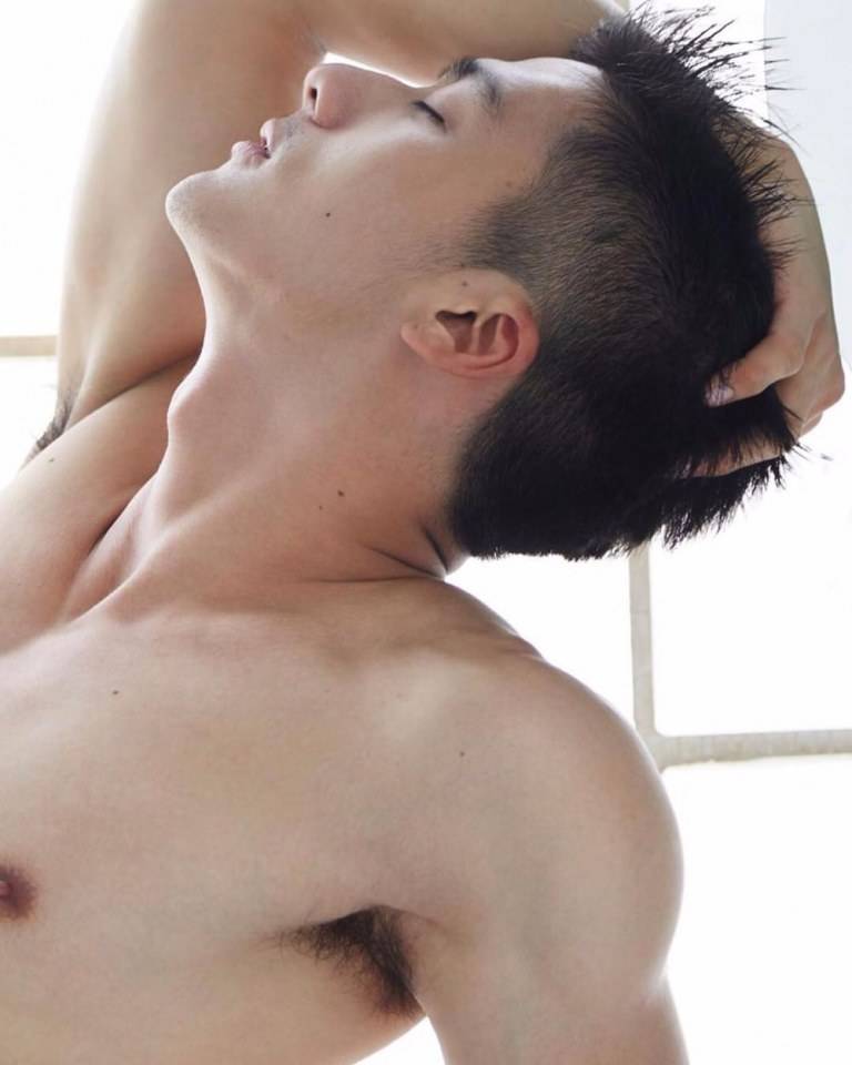 หล่อจริงอะไรจริง! “โอ จุฑาพัฒน์” นายแบบหนุ่มซิคแพคชัด เด็กปั้นของช่างภาพชื่อดัง “ใหญ่ อมาตย์”