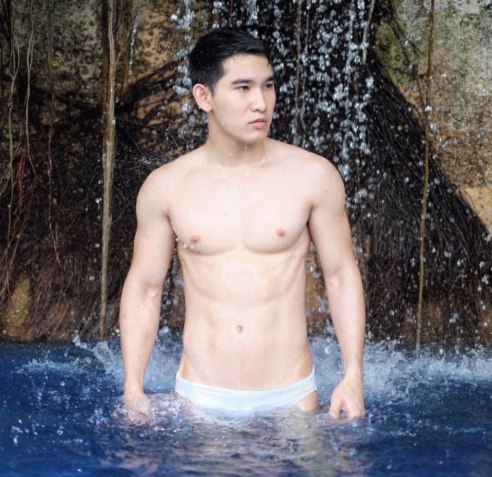 ยกวีรอ..อิอิ