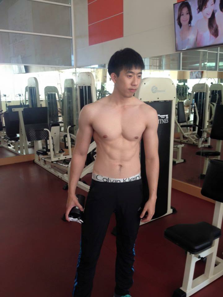 เต้ หนุ่มตี๋ ซิกแพคแน่น