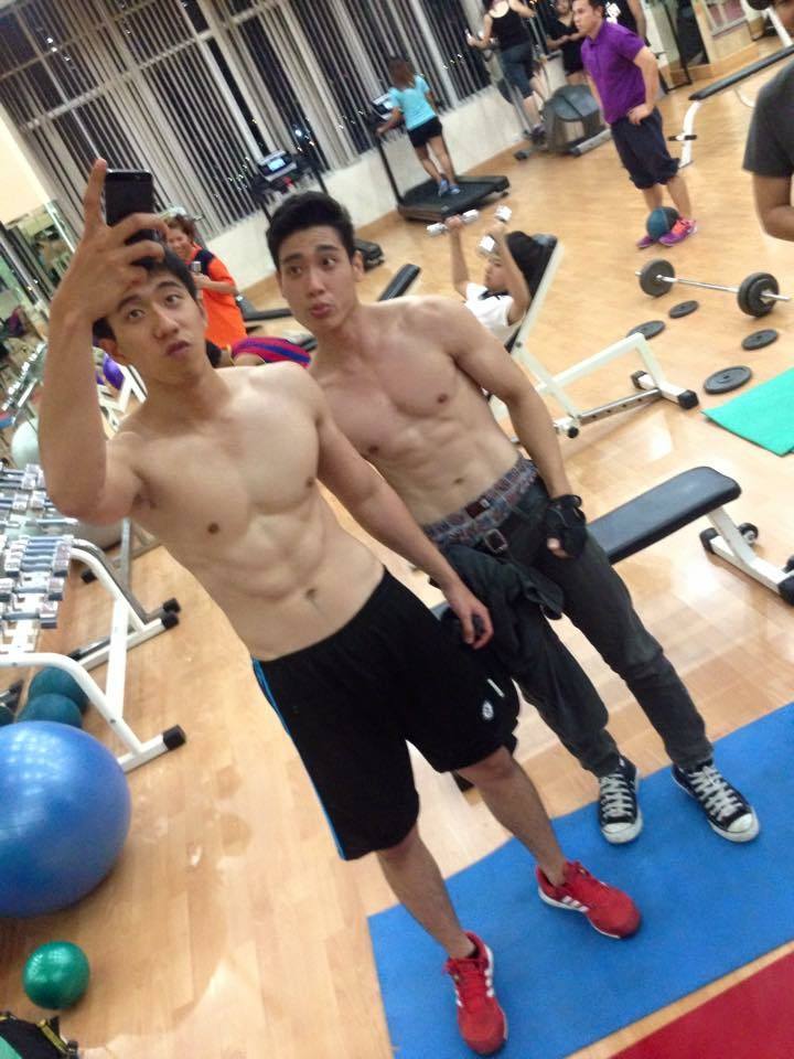 เต้ หนุ่มตี๋ ซิกแพคแน่น
