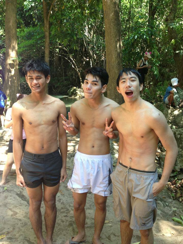 เต้ หนุ่มตี๋ ซิกแพคแน่น