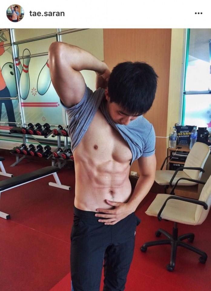 เต้ หนุ่มตี๋ ซิกแพคแน่น