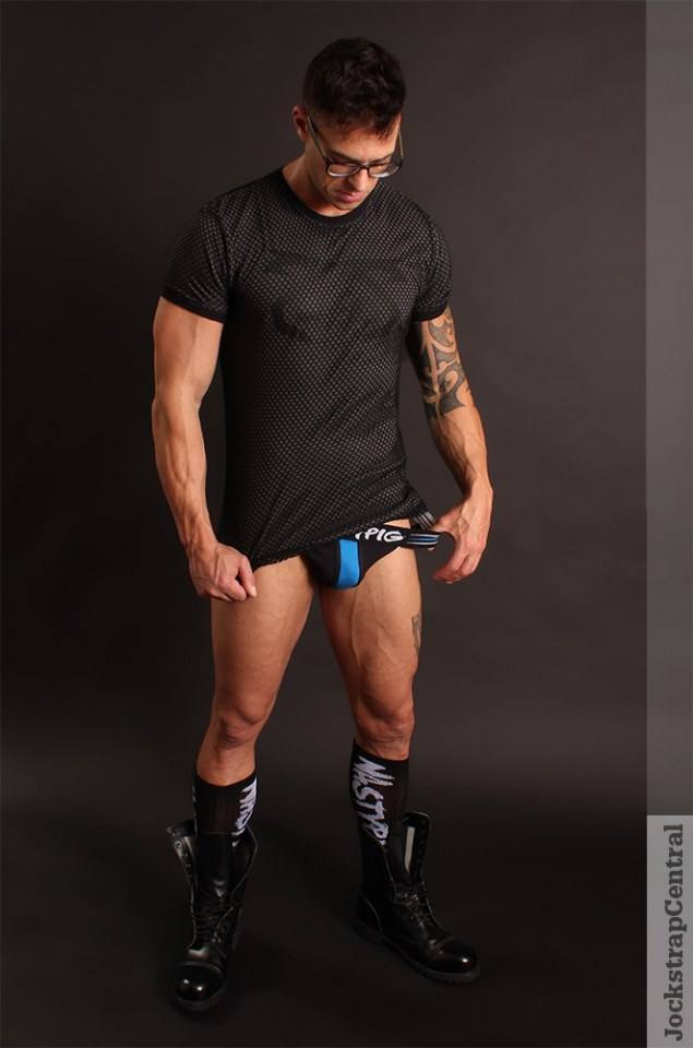 Hot guy in underwear 190