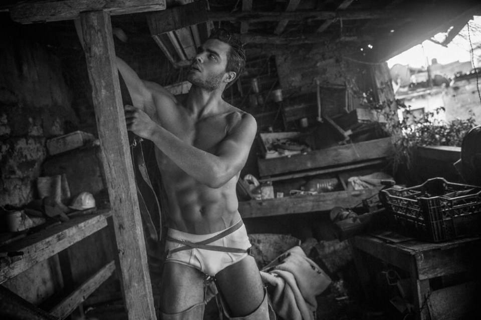 Hot guy in underwear 192
