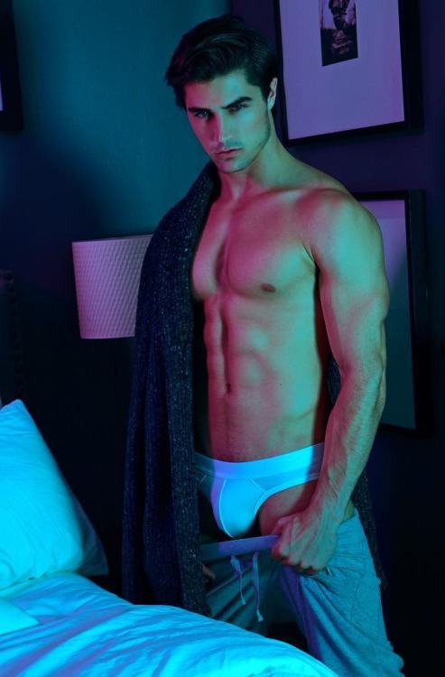 Hot guy in underwear 194