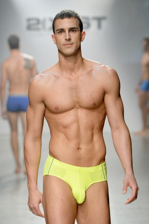 Hot guy in underwear 194