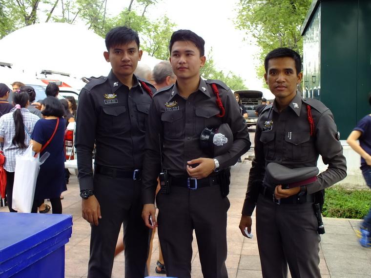 ไปเจอคนดีมา-10 17-10-59 มาทำดีเพื่อพ่อ #ทำดีเพื่อพ่อ