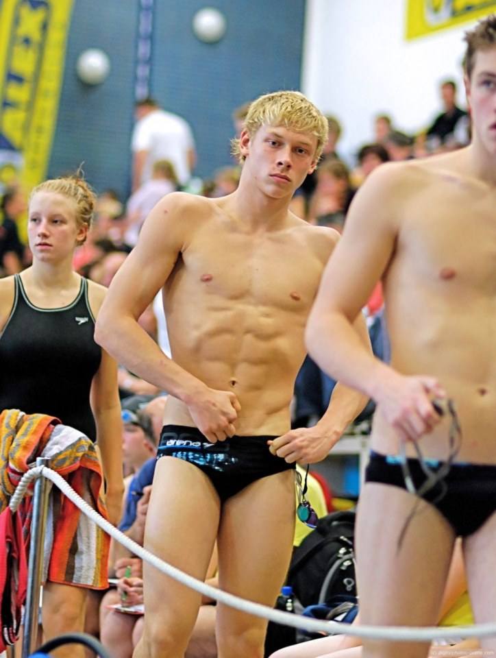 Hot guy in underwear 196
