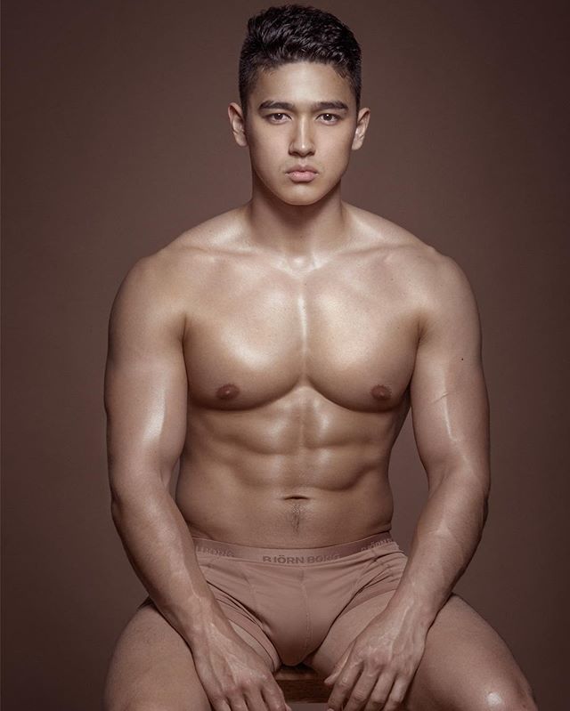 อาทิตย์พาเพลิน 1