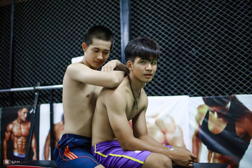 แอ่วอิสาน เบิ่ง OTOP เซาะกราว # 1