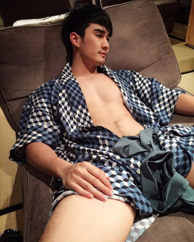 น้ำเอ่อปริ่มนอง