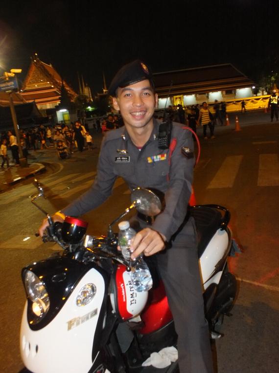 ไปเจอคนดีมา-39 24-10-59 มาทำดีเพื่อพ่อ #ทำดีเพื่อพ่อ