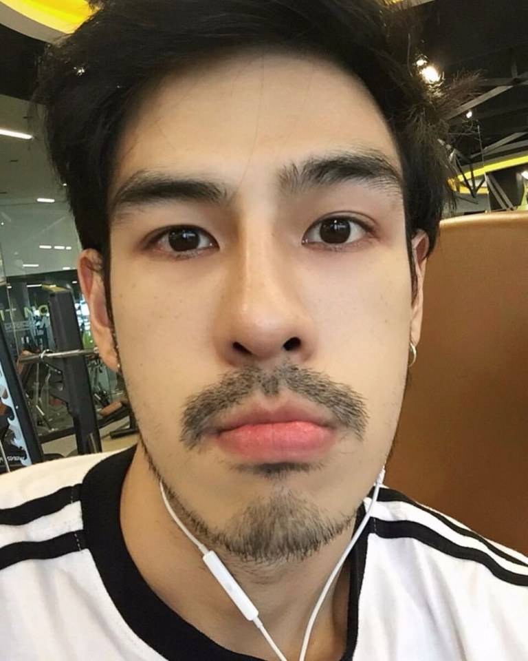 แบงค์ เข้มน่าไซ้
